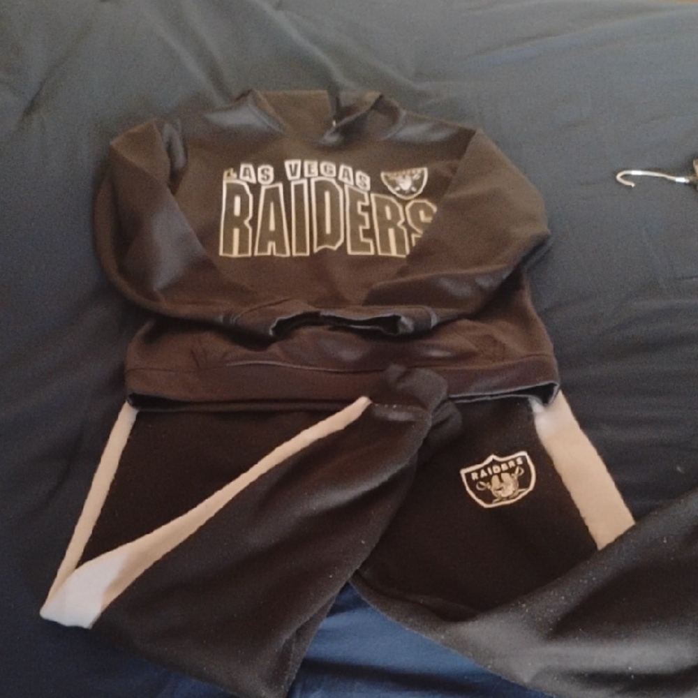 Raiders Las Vegas Set